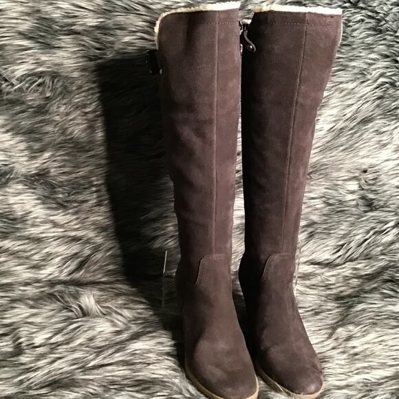 Women's Brown Knee-High Boots - Picture 1 of 8